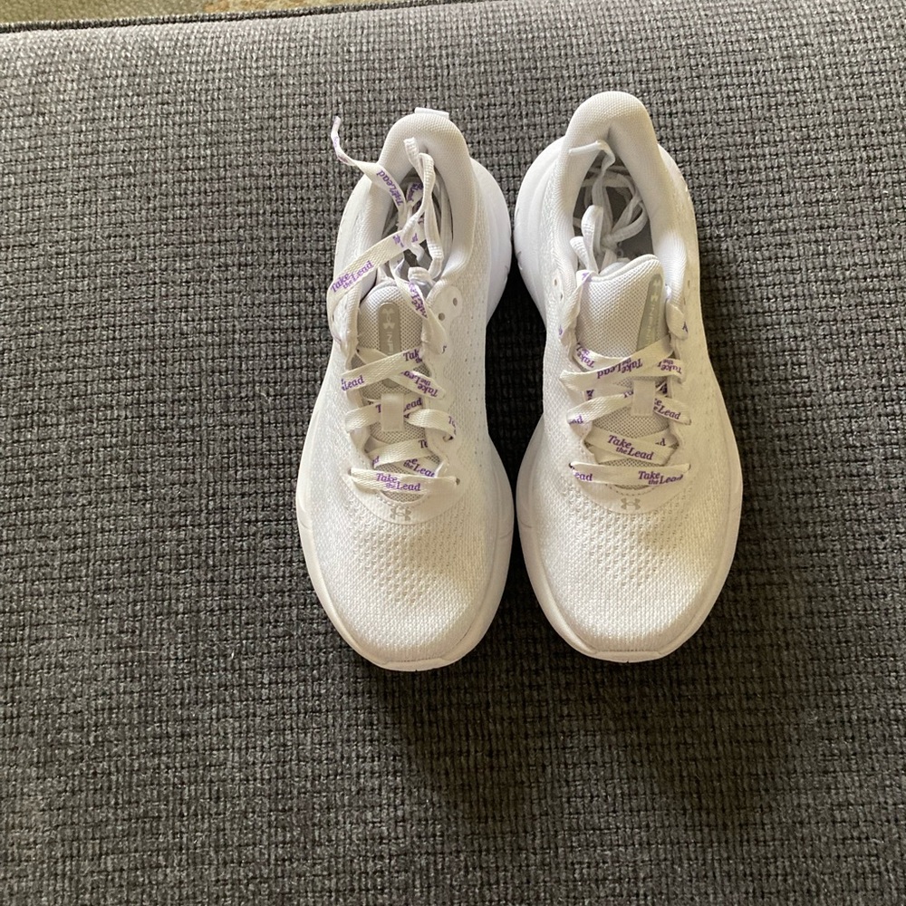 NWT Brand New Under Armour Women's White Sneakers Size 6